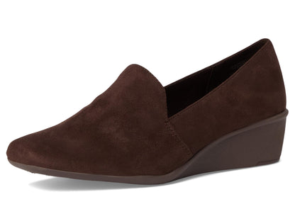 Anne Klein Womens Wendell, Chocolate, 10 Medium