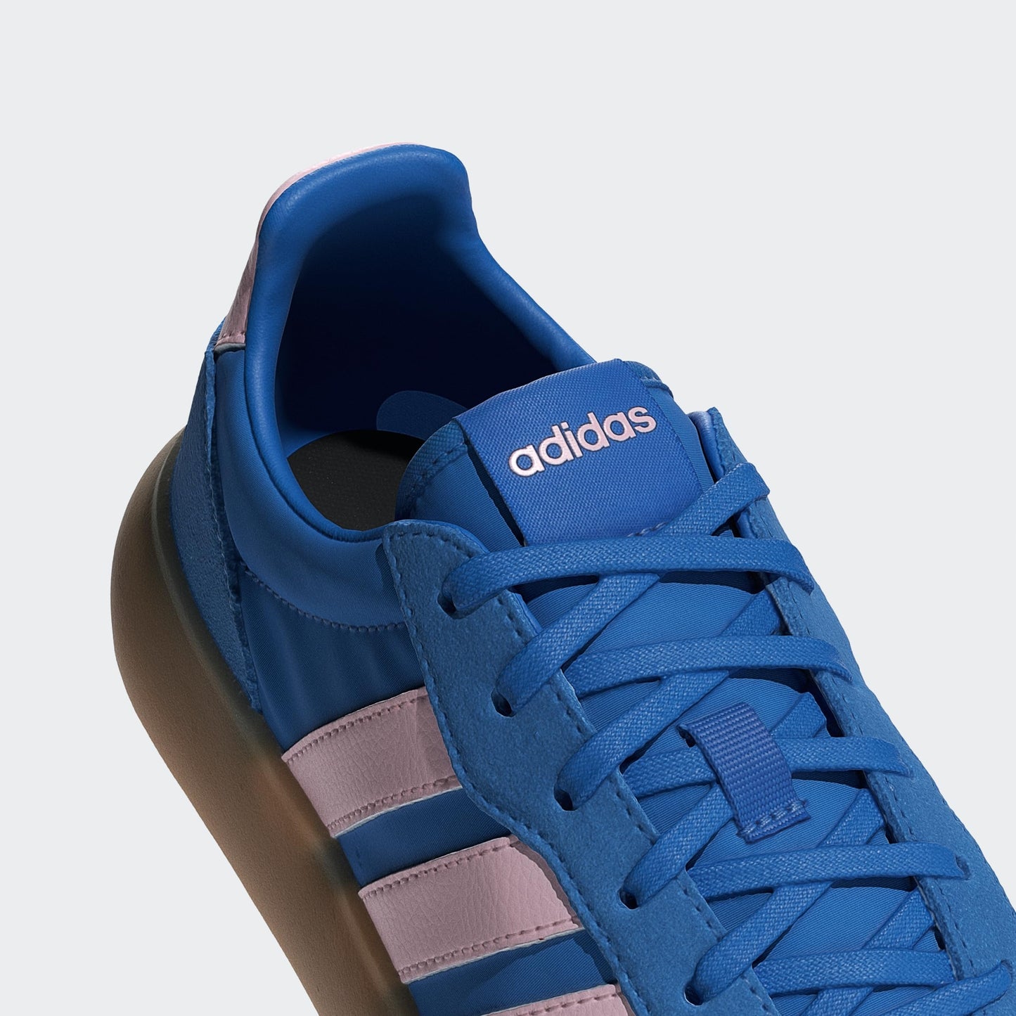 adidas Women's Barreda Decode, Ray Blue/Clear Pink/Gum, 9.5