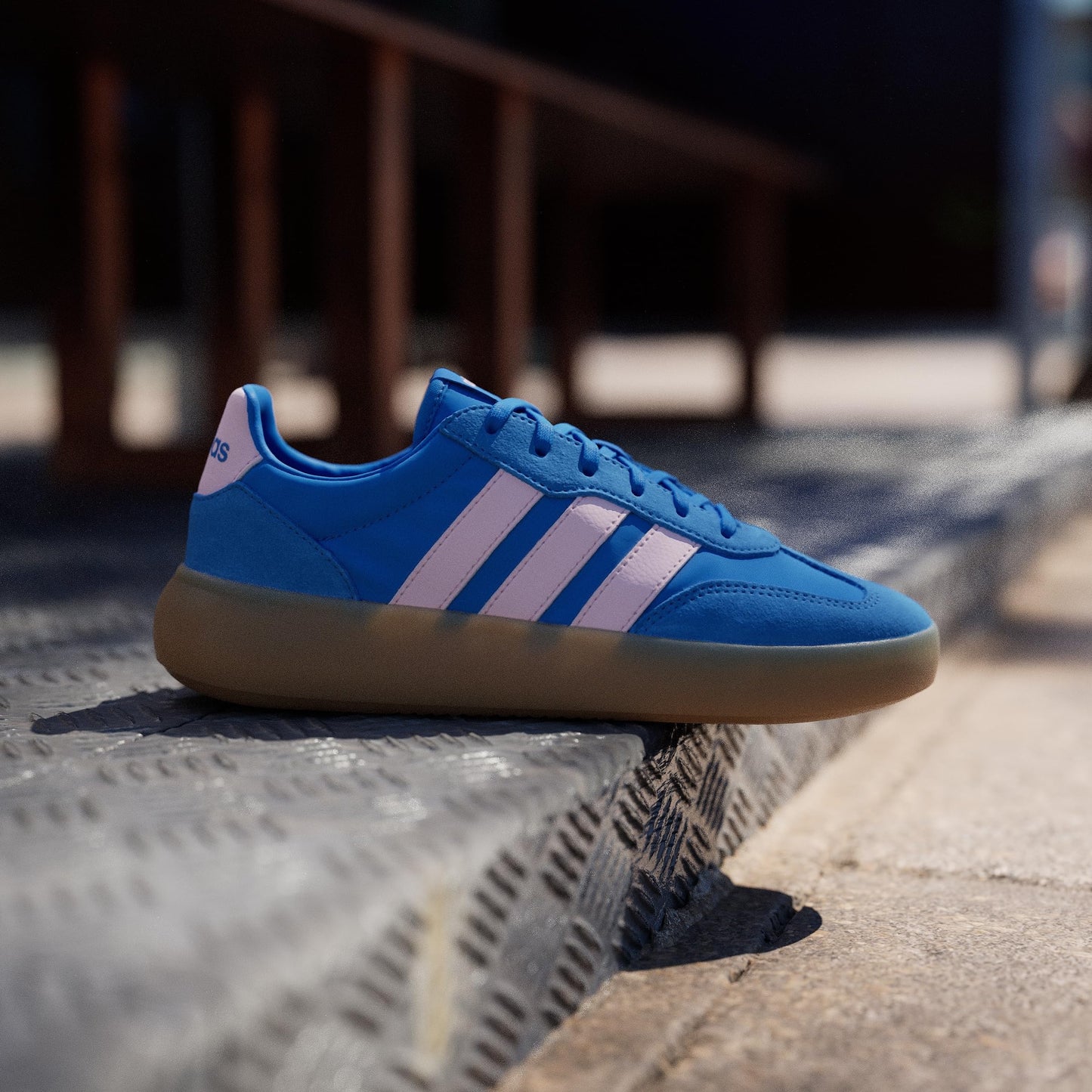 adidas Women's Barreda Decode, Ray Blue/Clear Pink/Gum, 9.5