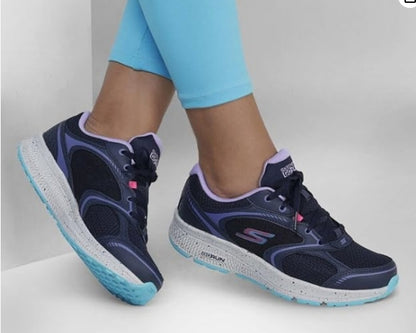 Skechers Women's Go Run Consistent - Vivid Horizon Sneaker SIZE 10 WIDE